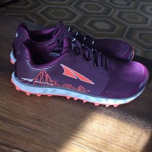 Altra Superior 4